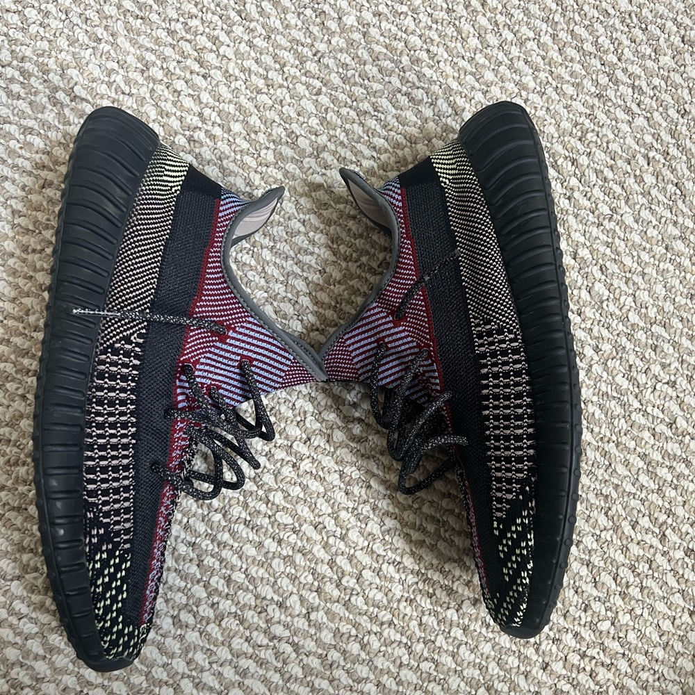 YEEZY BOOST 350 V2 Yecheil